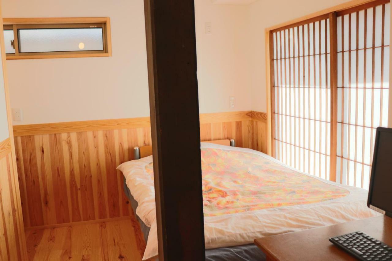 Guest House Ilonggo Tsu Extérieur photo