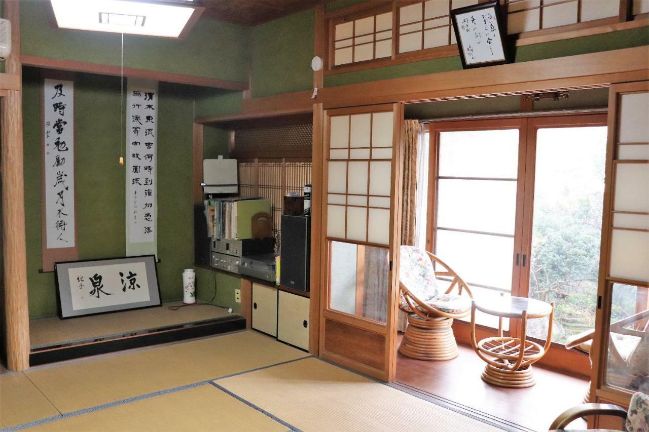 Guest House Ilonggo Tsu Extérieur photo