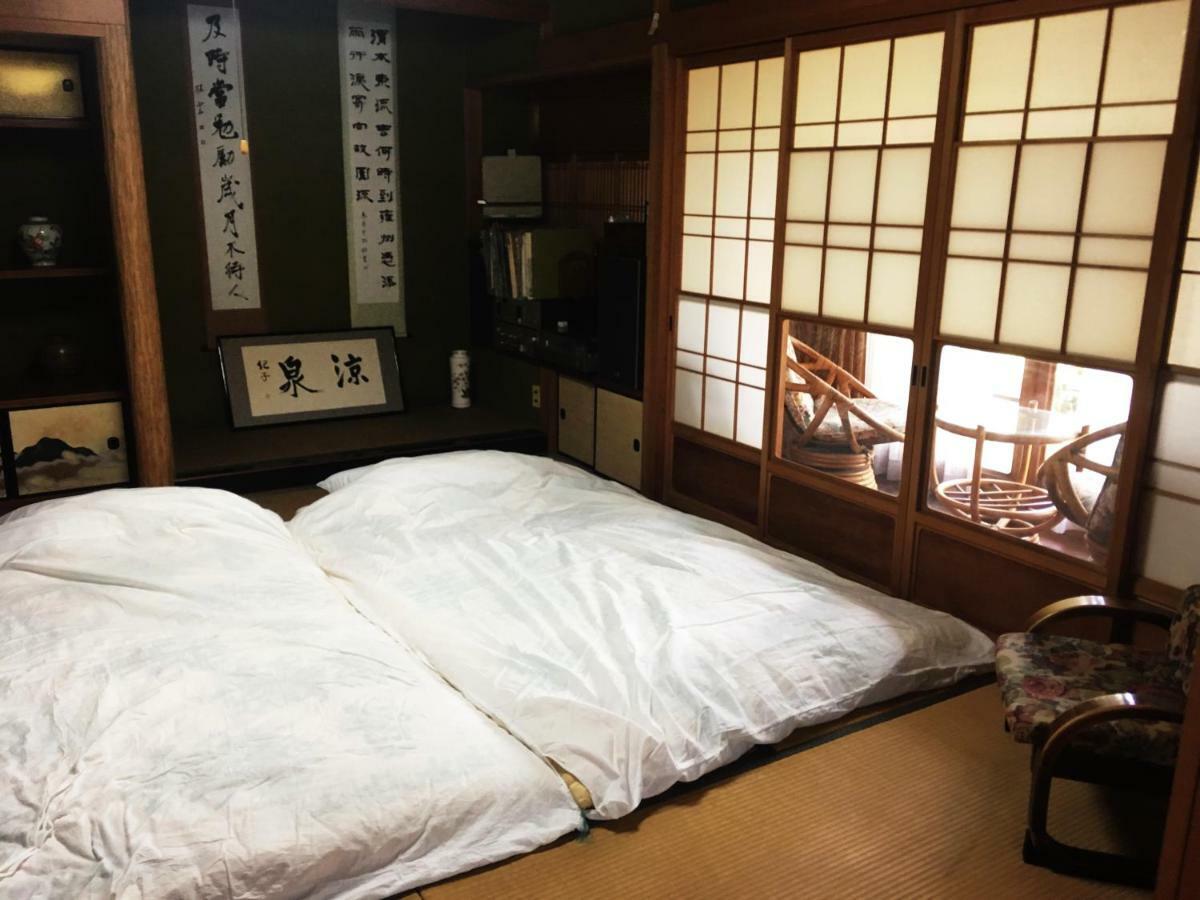 Guest House Ilonggo Tsu Extérieur photo